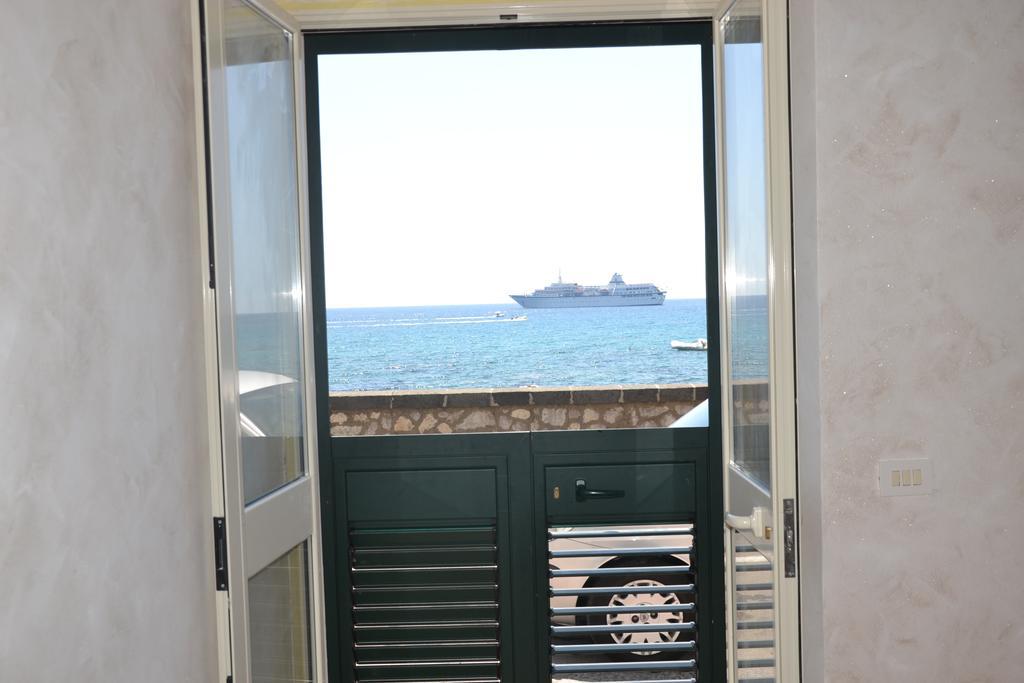 Casa Vacanza Sweet Home Giardini-Naxos Exterior foto